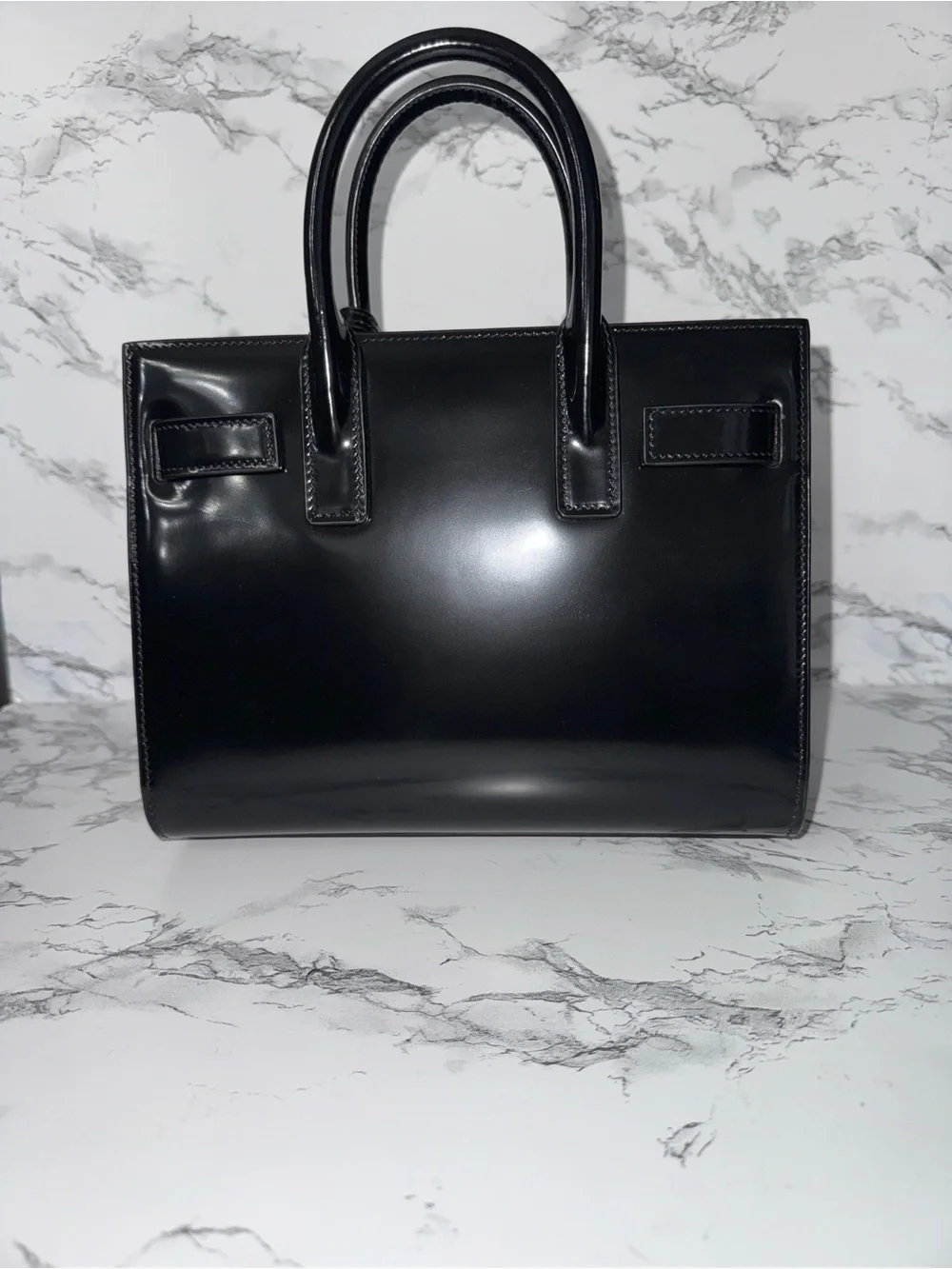 Never used Saint Laurent Nano Sac de Jour Patent Leather Top Handle bag in Black - Picture 4 of 10